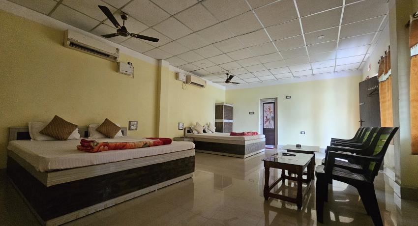 Double King Size Bed Room